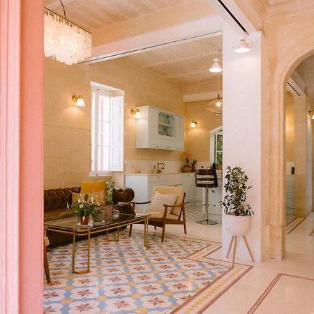 סליאמה Tinja Bnb מראה חיצוני תמונה
