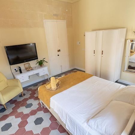 סליאמה Tinja Bnb מראה חיצוני תמונה