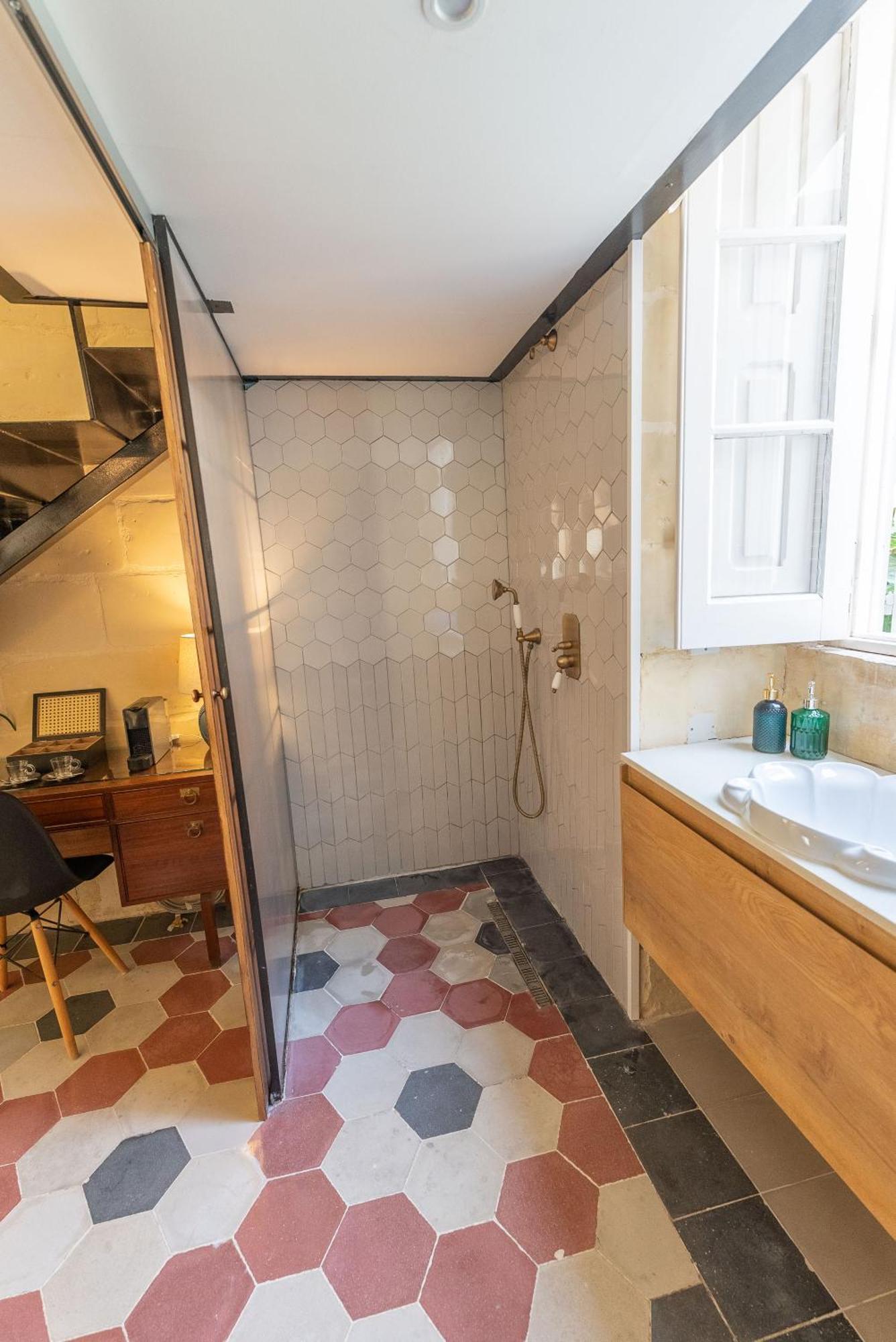 סליאמה Tinja Bnb מראה חיצוני תמונה